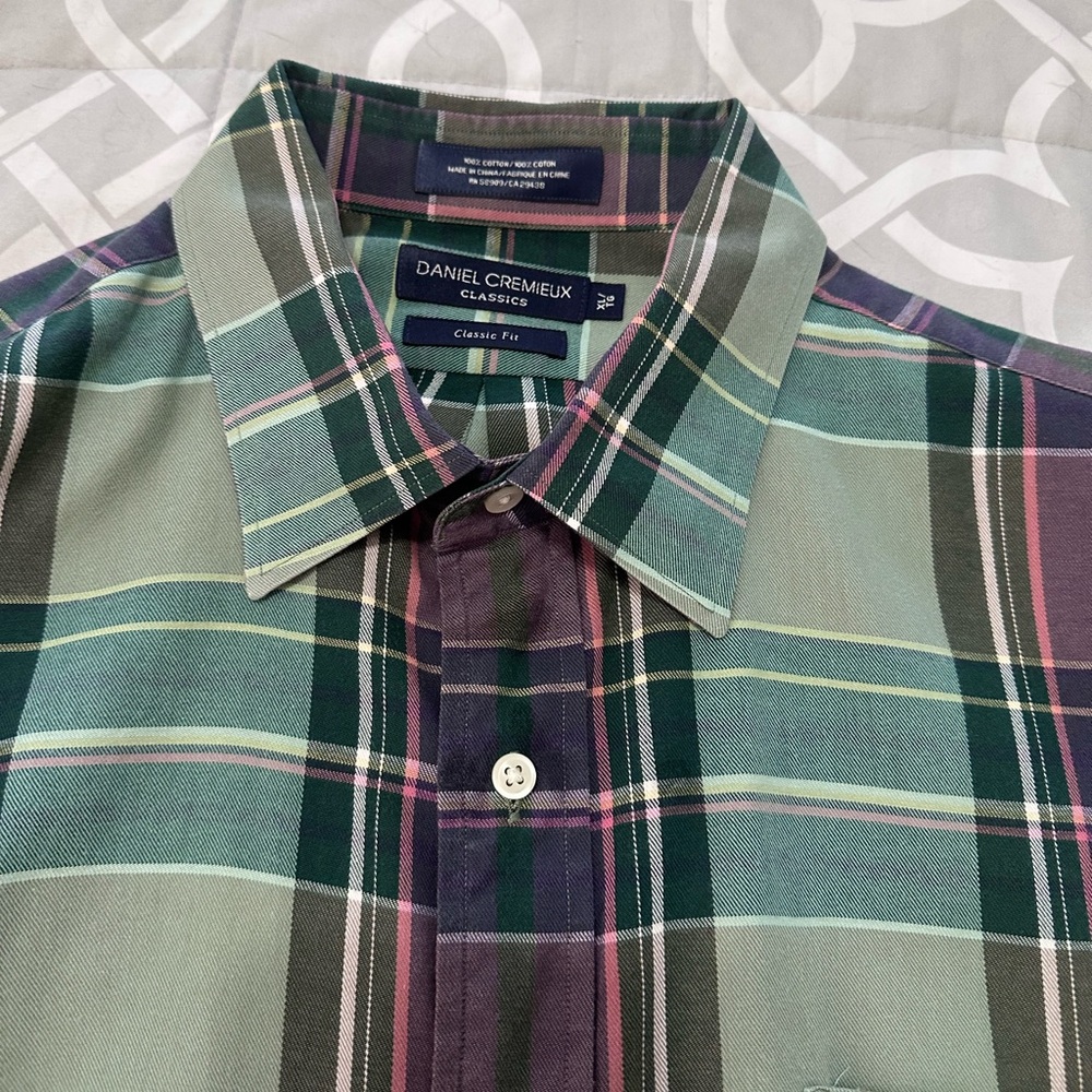 Daniel Cremieux Green and Pink Casual Button Down Shirt